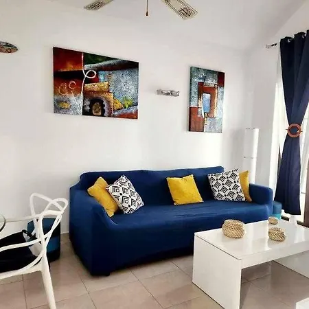 El Ron Ron De Fuerte Daire